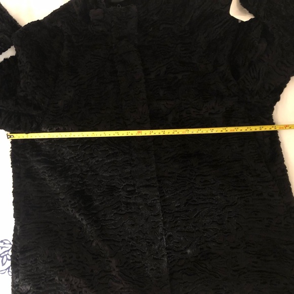 NWT Black coat by Utex Design. Size L - Picture 6 of 6